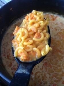 Macaroni and cheese cooking